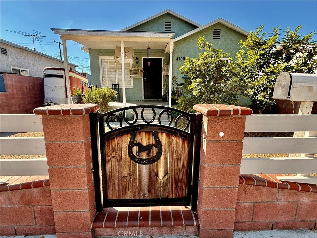 Photo of Listing #IV25244217