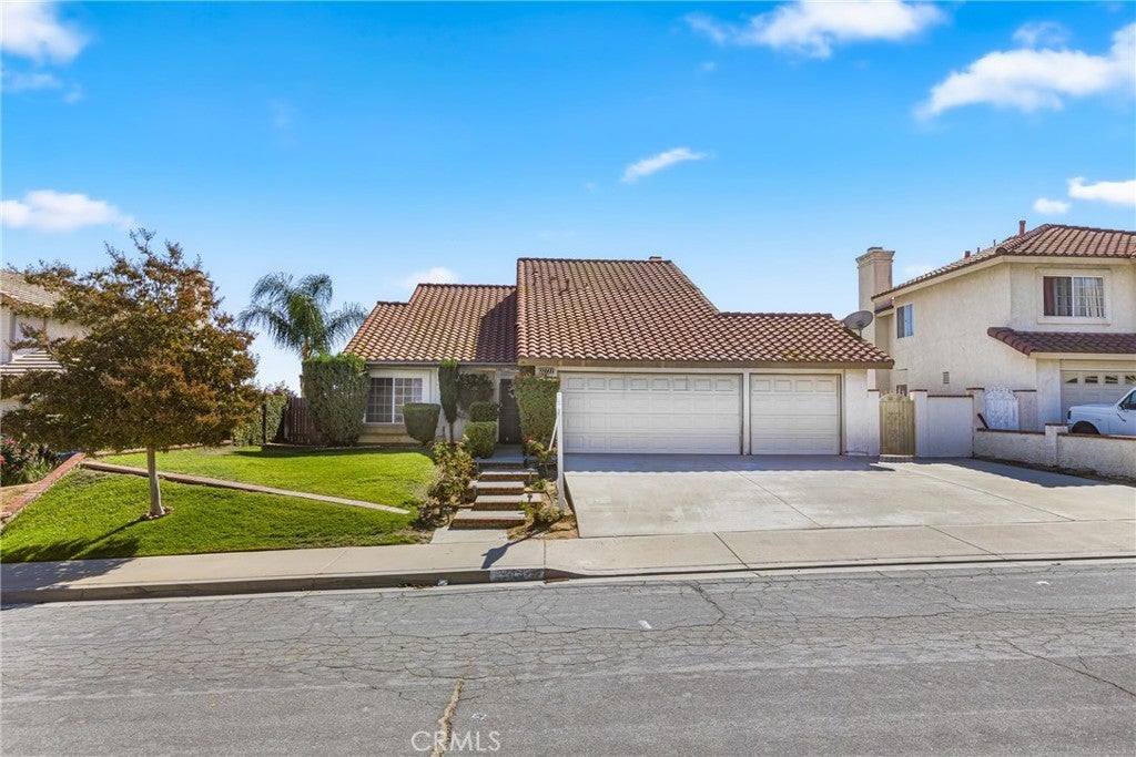 Photo of Listing #IV25244125