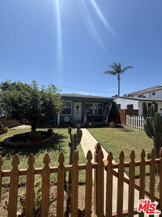 Photo of Listing #25609045