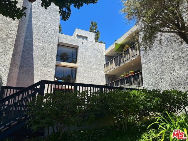 3605 W Hidden Lane 303, Rolling Hills Estates.