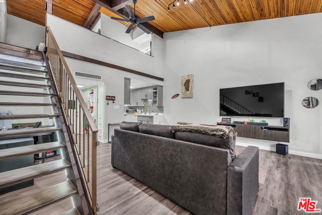 Photo of Listing #25609121