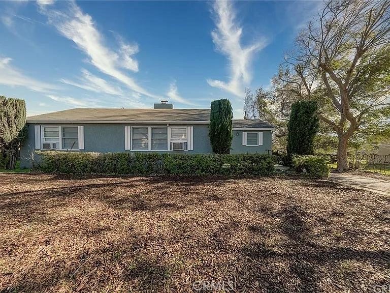 Photo of Listing #SR25243793