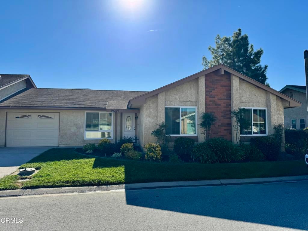 Photo of Listing #V1-32992