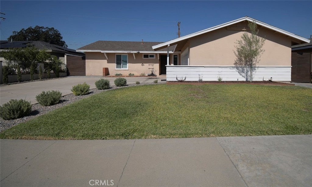 Photo of Listing #OC25244303