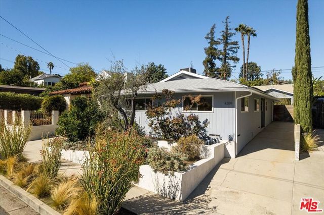 4209 Clayton Avenue, Los Angeles