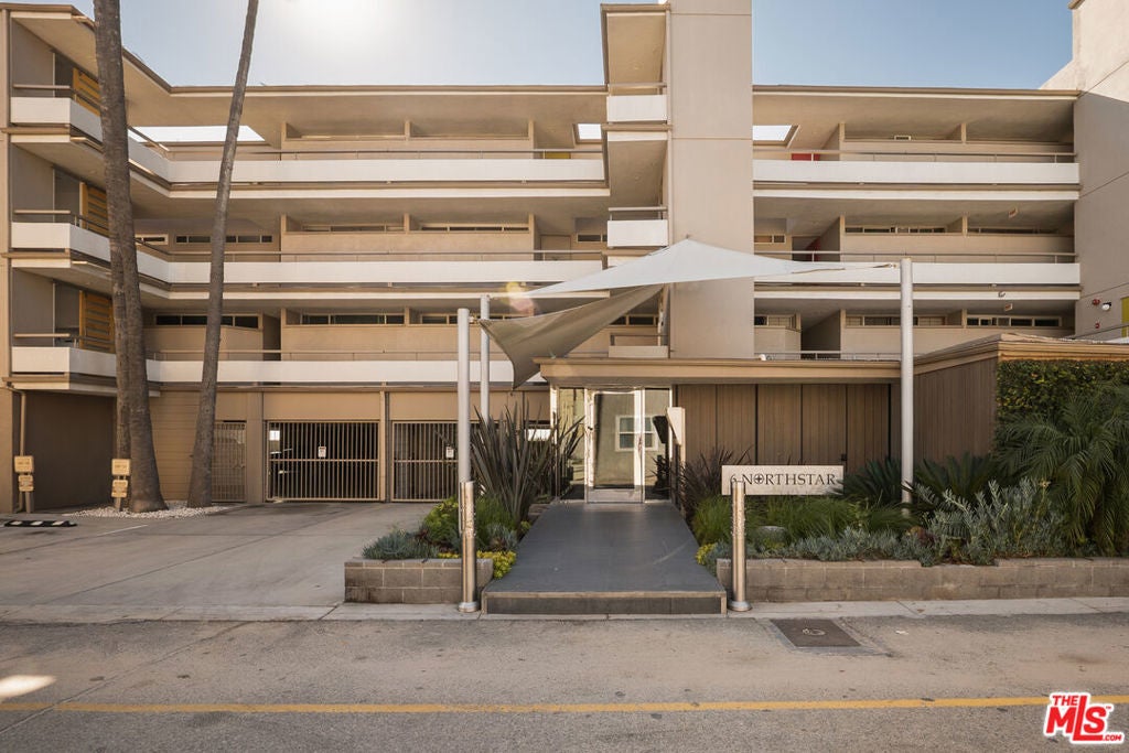 Photo of Listing #25609175