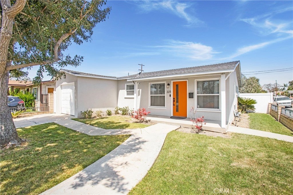 Photo of Listing #OC25244352