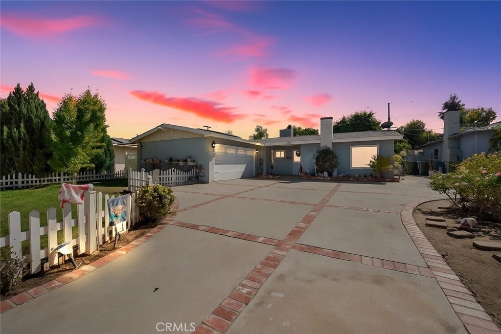 Photo of Listing #SR25241824