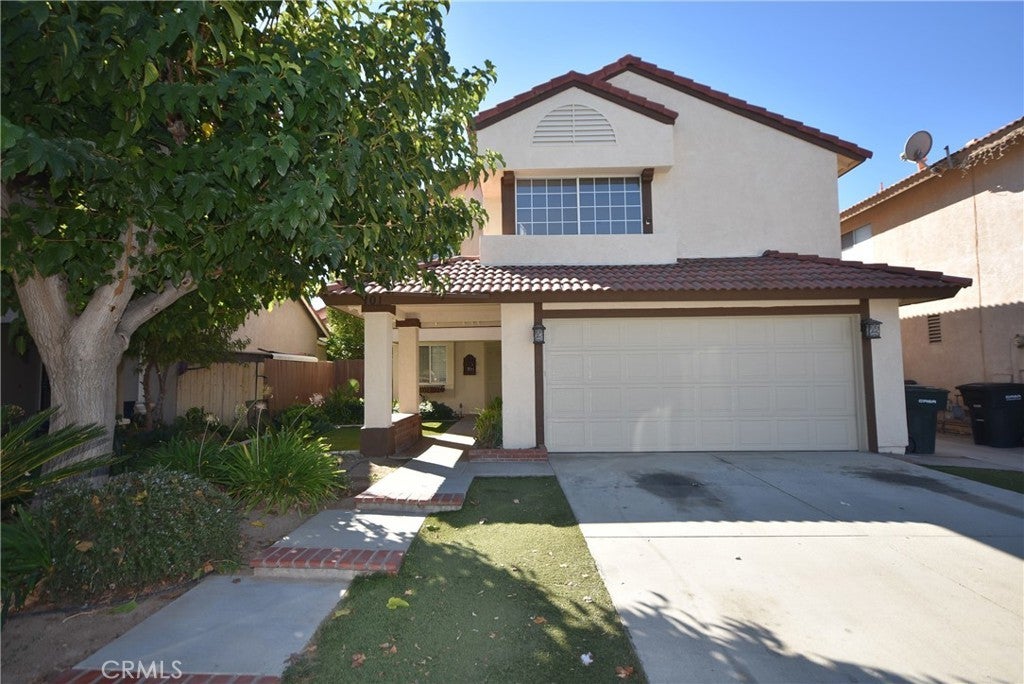 Photo of Listing #IV25245019