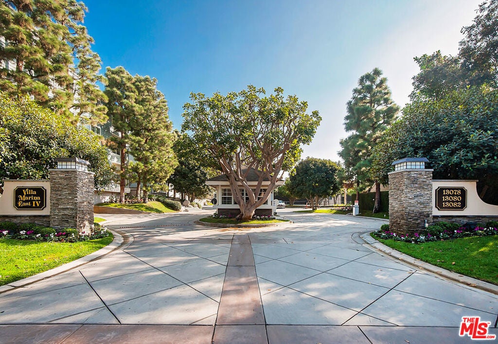 Photo of Listing #25608617