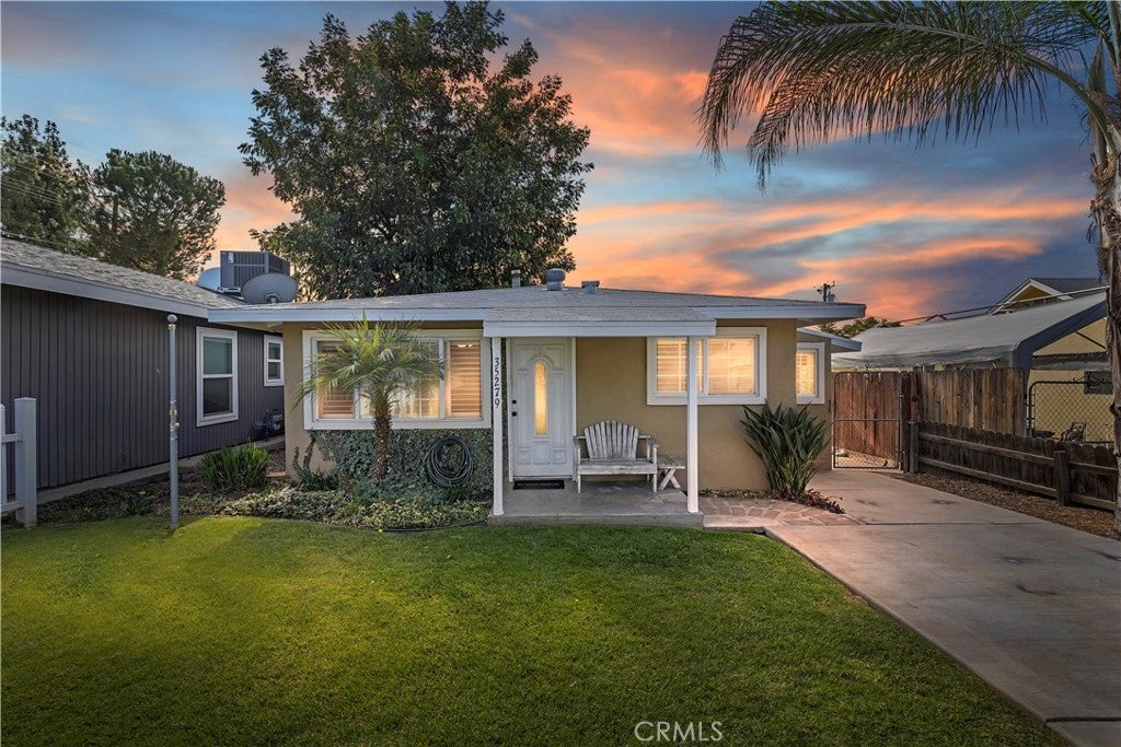 Photo of Listing #IV25245215