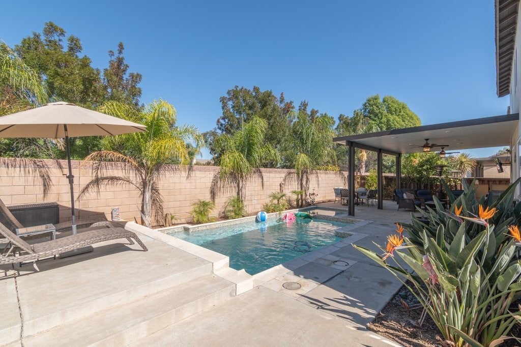 Photo of Listing #SW25244736