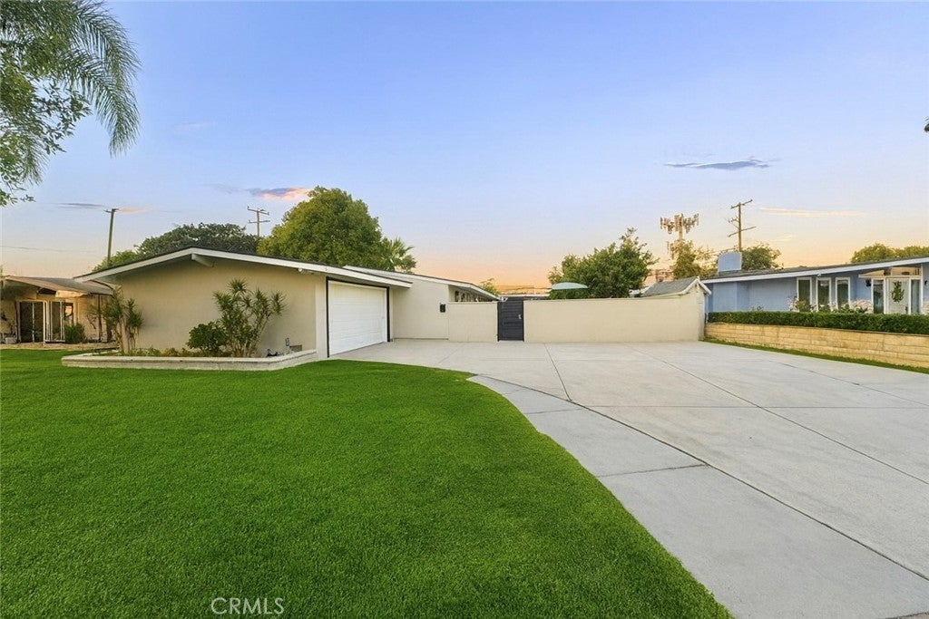 Photo of Listing #PW25244767