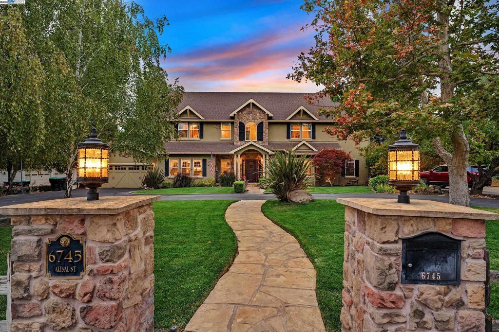 Photo of Listing #41115525