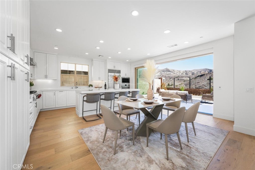 Photo of Listing #OC25233989