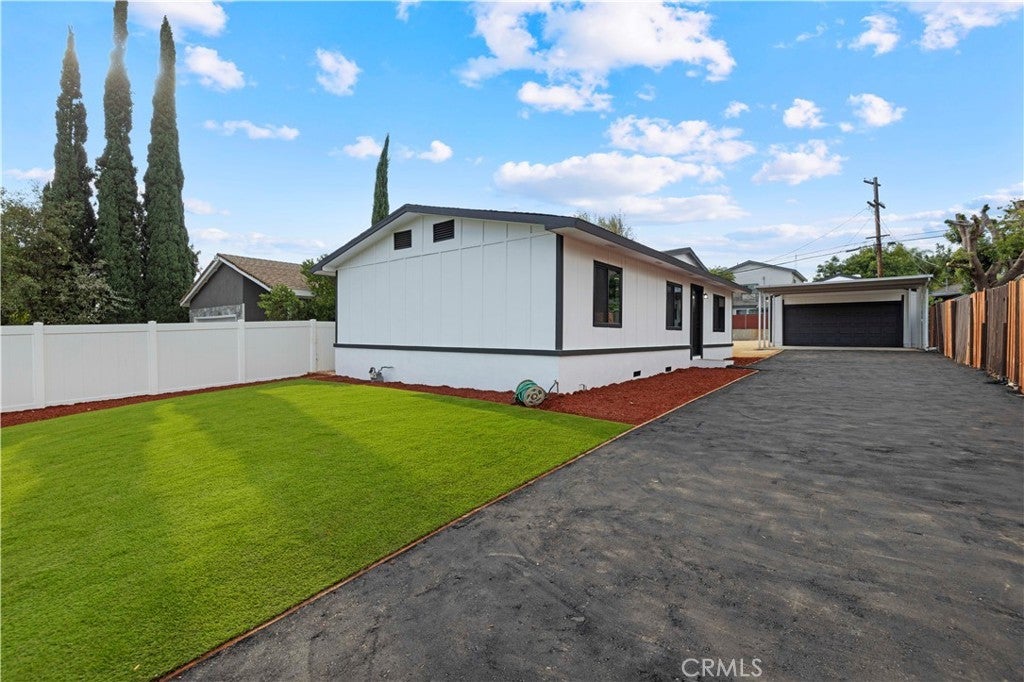 Photo of Listing #SR25242168