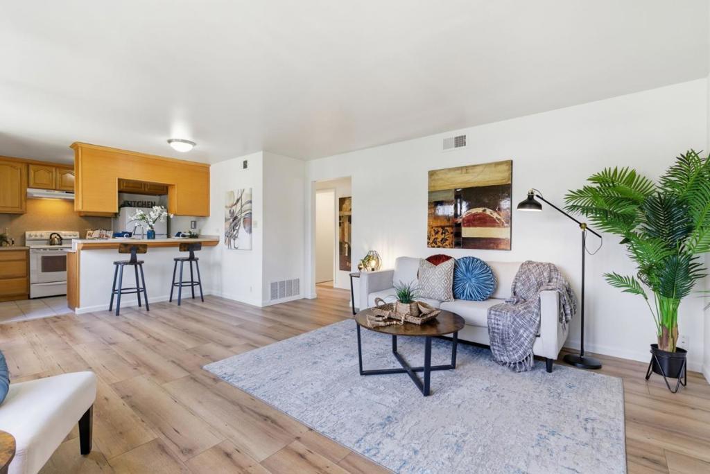 Photo of Listing #ML82023641