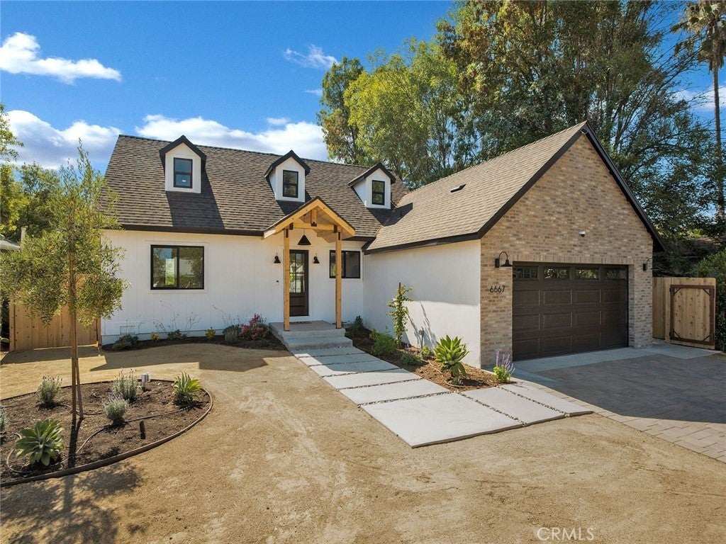 Photo of Listing #SR25246045