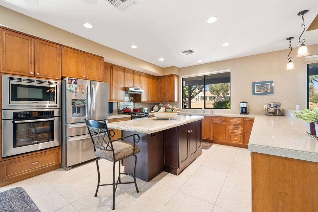 73261 Mariposa Drive, Palm Desert