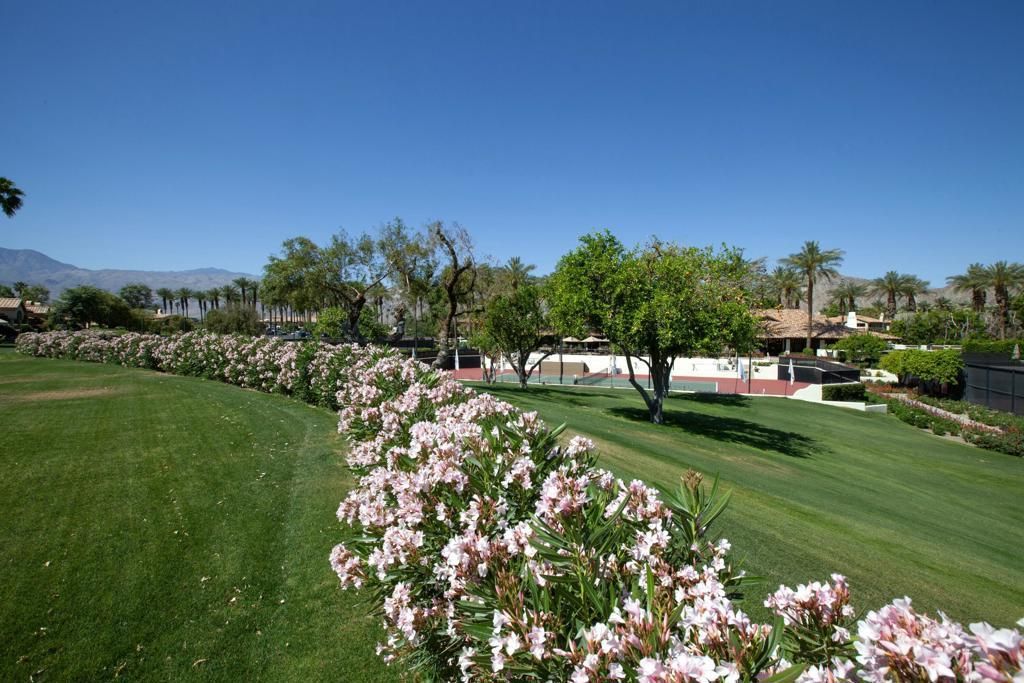 48205 Casita Drive, La Quinta