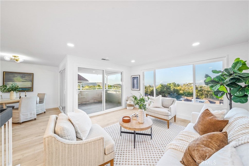 Photo of Listing #OC25246622