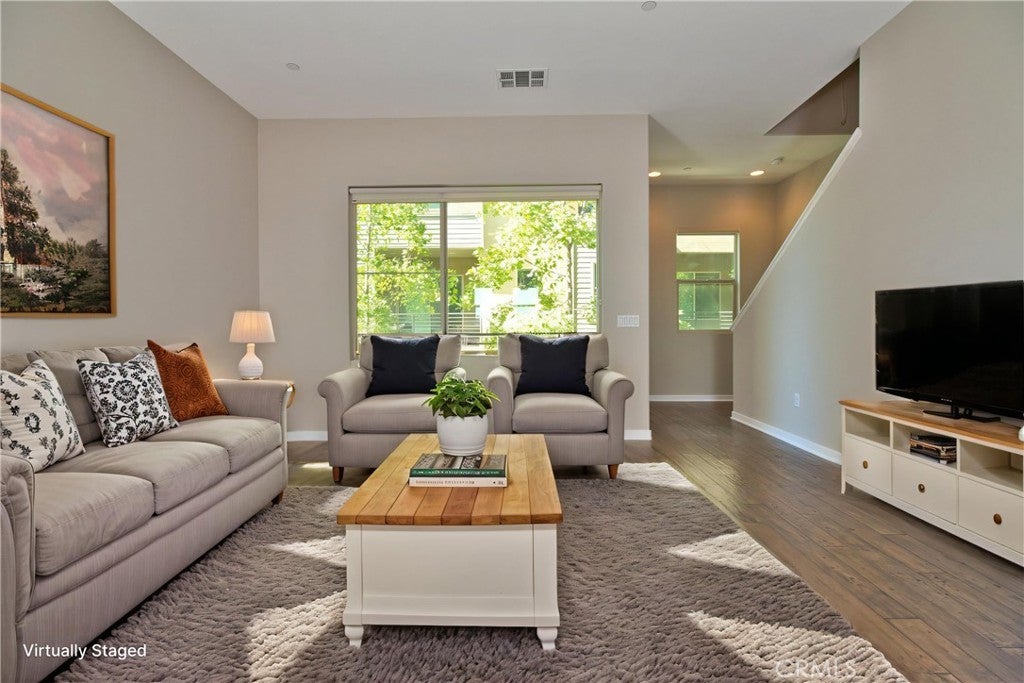 Photo of Listing #OC25246316