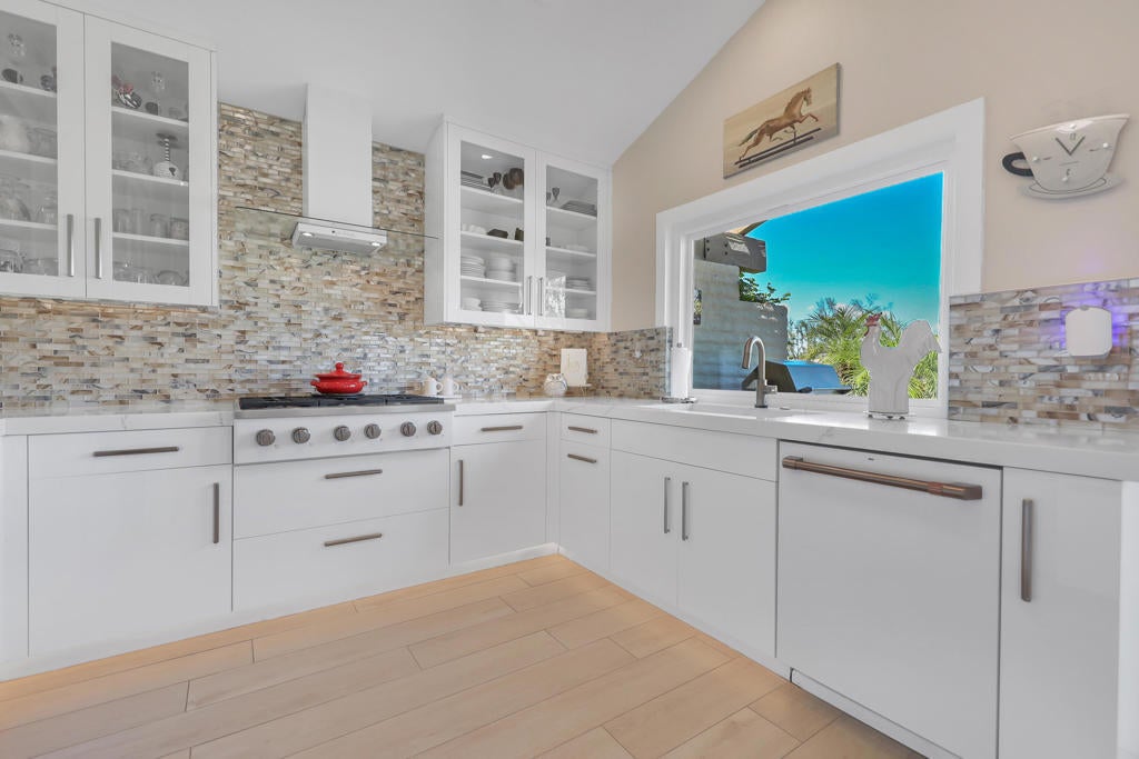 132 Running Springs Drive, Palm Desert