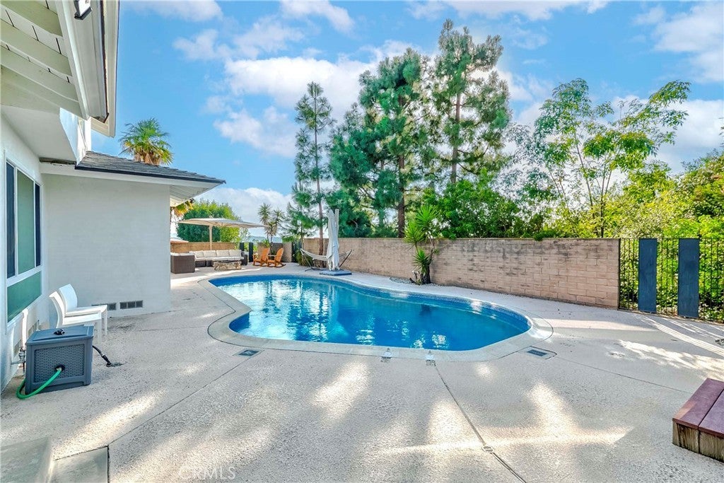 Photo of Listing #PW25247196