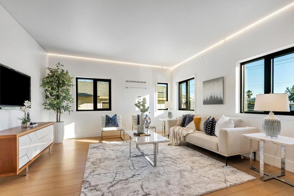 Photo of Listing #ML82025939