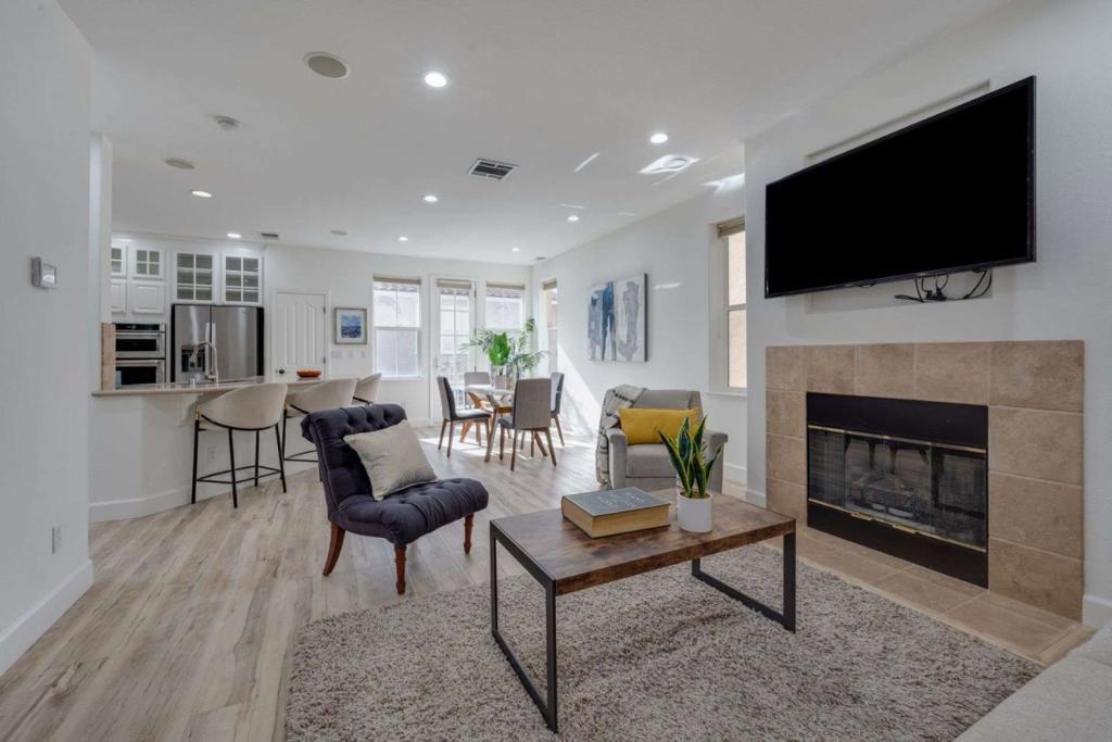 Photo of Listing #ML82025041