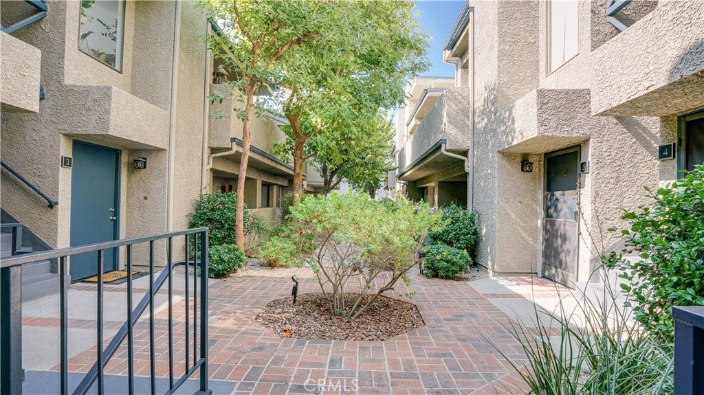 Photo of Listing #OC25247558