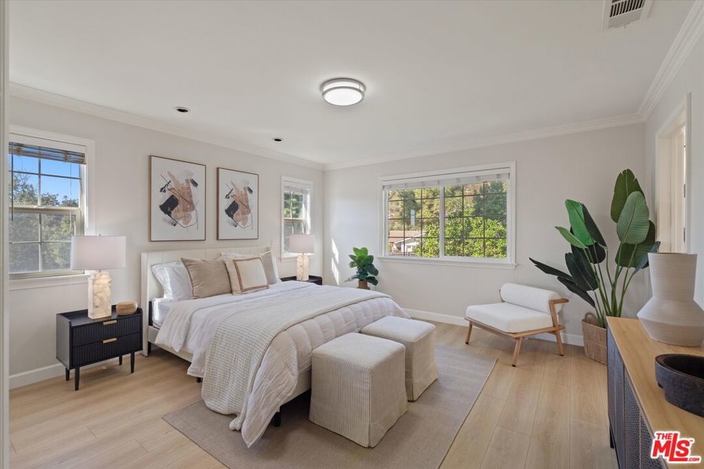 Photo of Listing #25600257