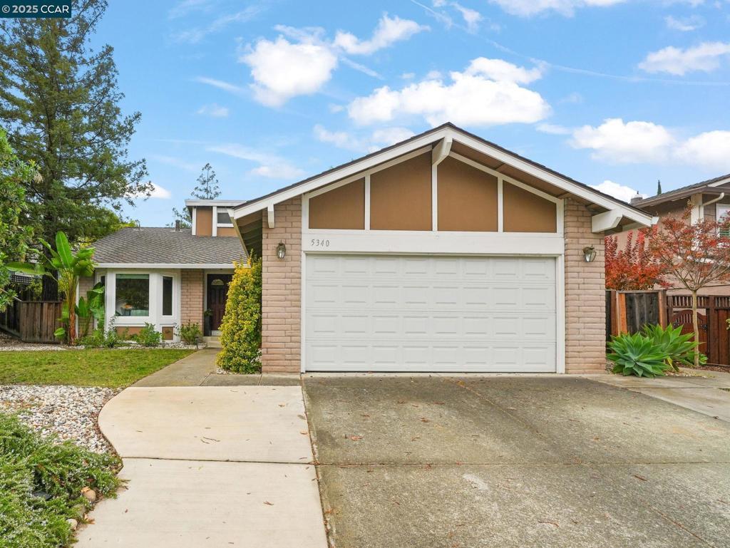 Photo of Listing #41115927