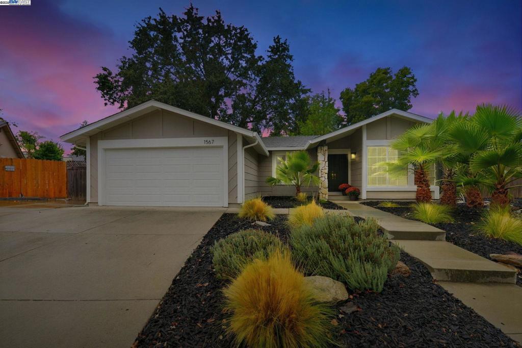 Photo of Listing #41115955