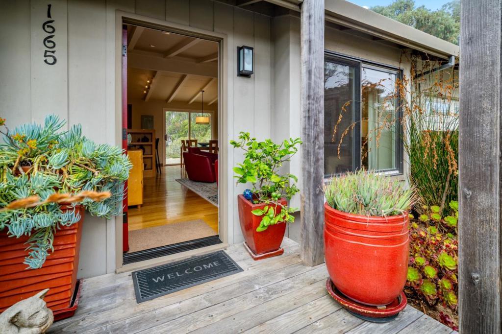 Photo of Listing #ML82026041