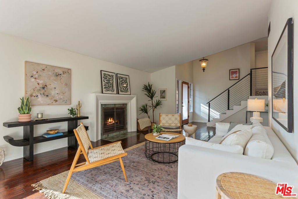 Photo of Listing #25611517