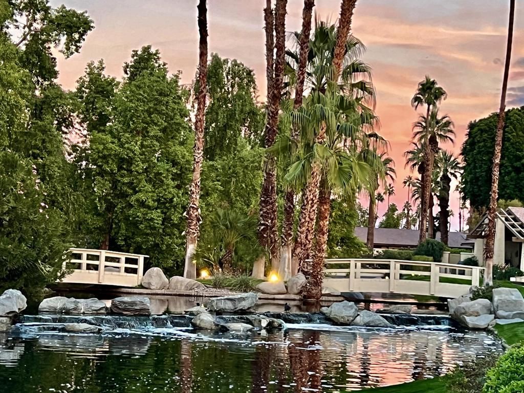 220 Green Mountain Drive N, Palm Desert