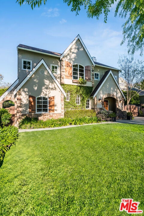 Photo of Listing #25611627