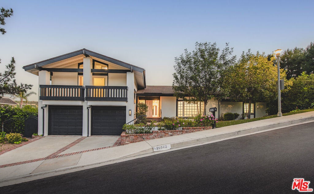 Photo of Listing #25612119