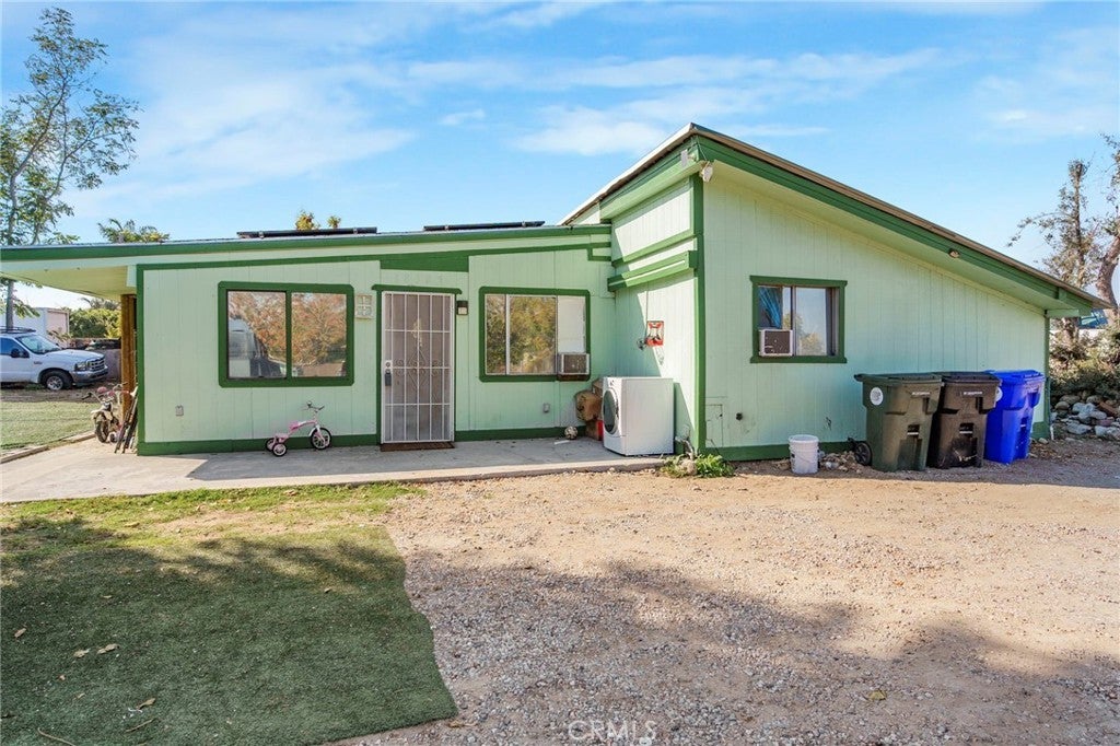 Photo of Listing #IV25247745