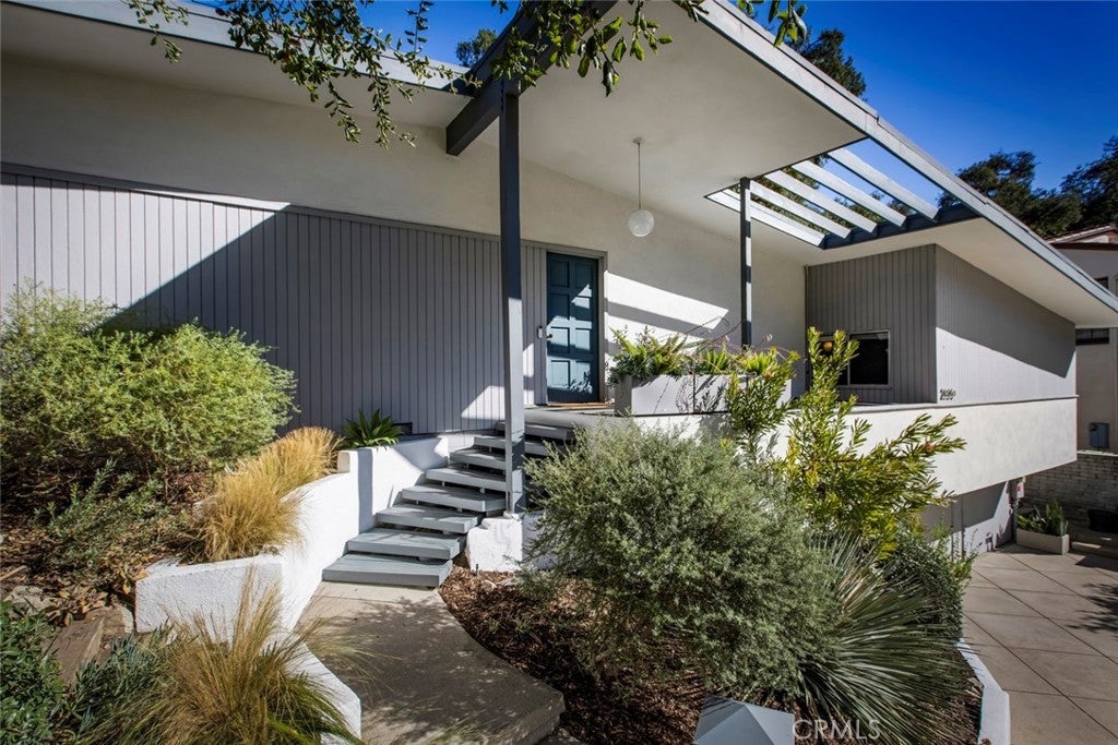 Photo of Listing #SR25242627