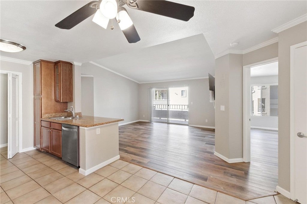 Photo of Listing #OC25250051