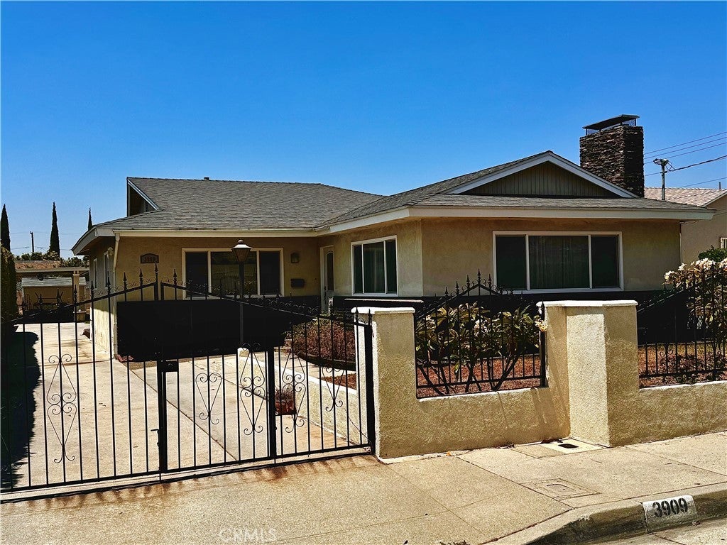 Photo of Listing #SB25250189