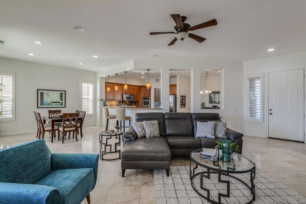 81135 Avenida Pamplona, Indio