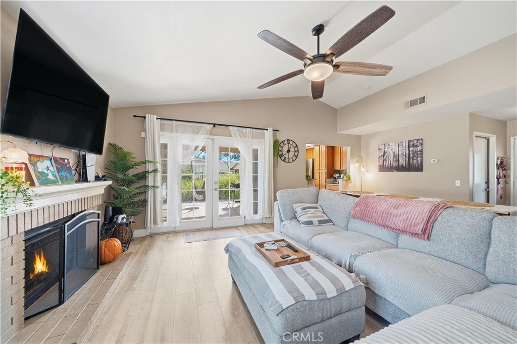 Photo of Listing #SW25249788