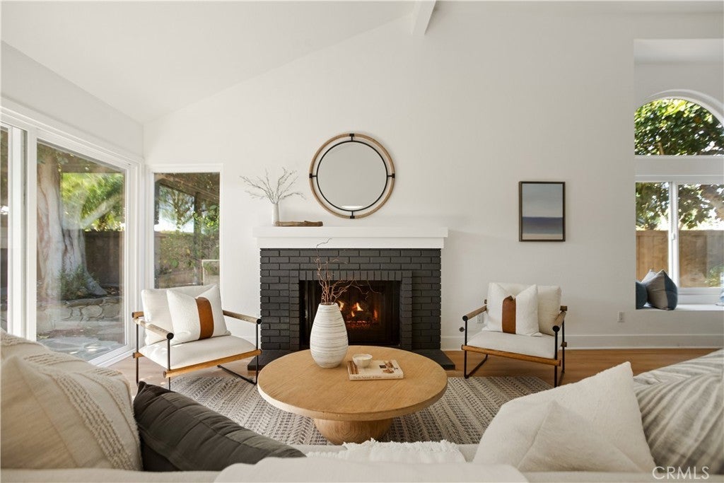 Photo of Listing #OC25245371