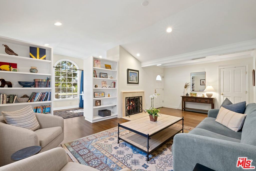 Photo of Listing #25612389