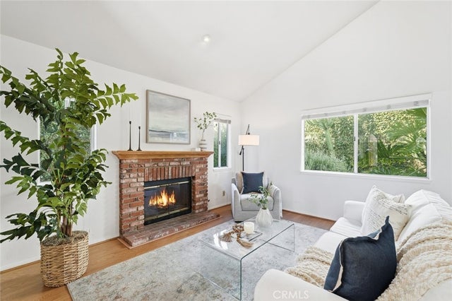 2113 Marshallfield Lane B, Redondo Beach.