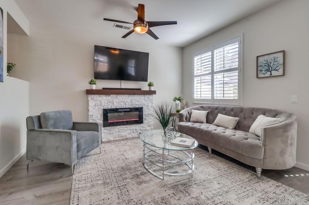 Photo of Listing #PTP2508219