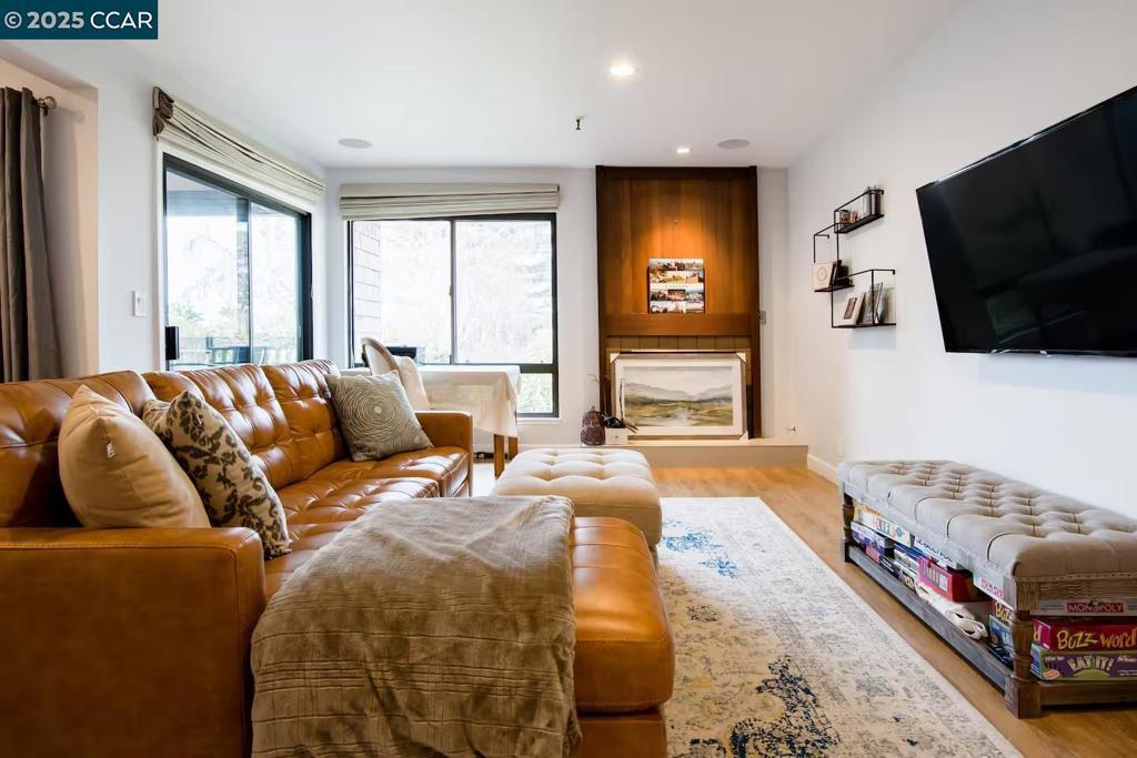 Photo of Listing #41116340